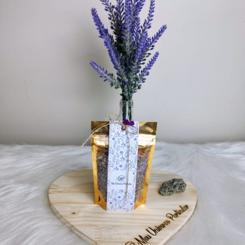 Escalda-pés com óleo essencial (Lavanda)